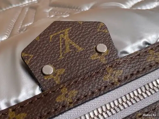 BUMBAG VUITTON MAXI LOUIS 0706